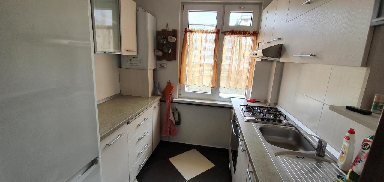 Yla Apartments Piatra Neamţ Esterno foto
