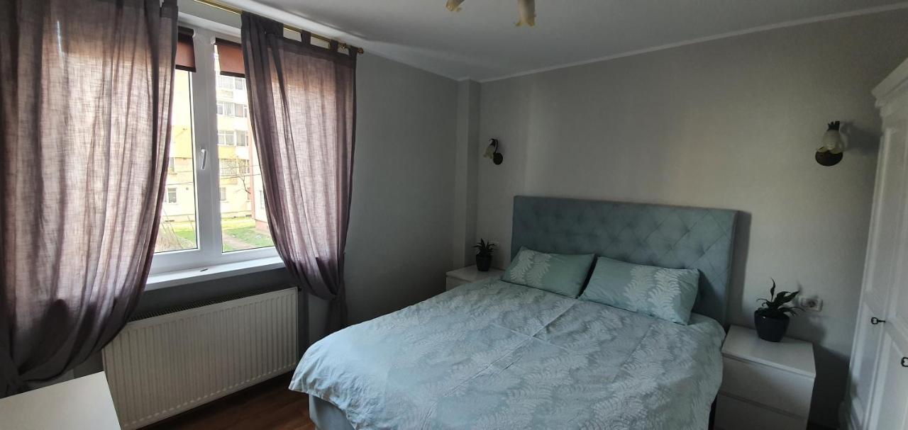 Yla Apartments Piatra Neamţ Esterno foto