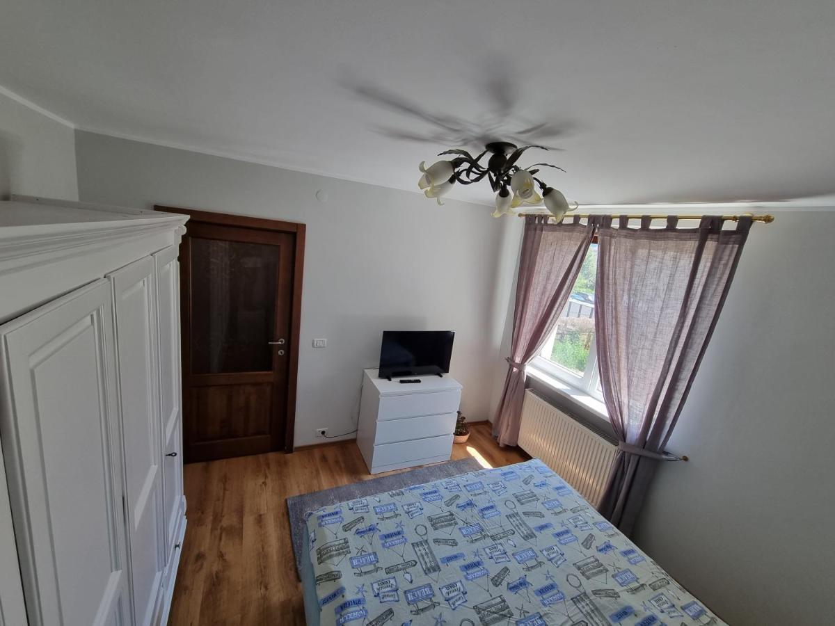 Yla Apartments Piatra Neamţ Esterno foto