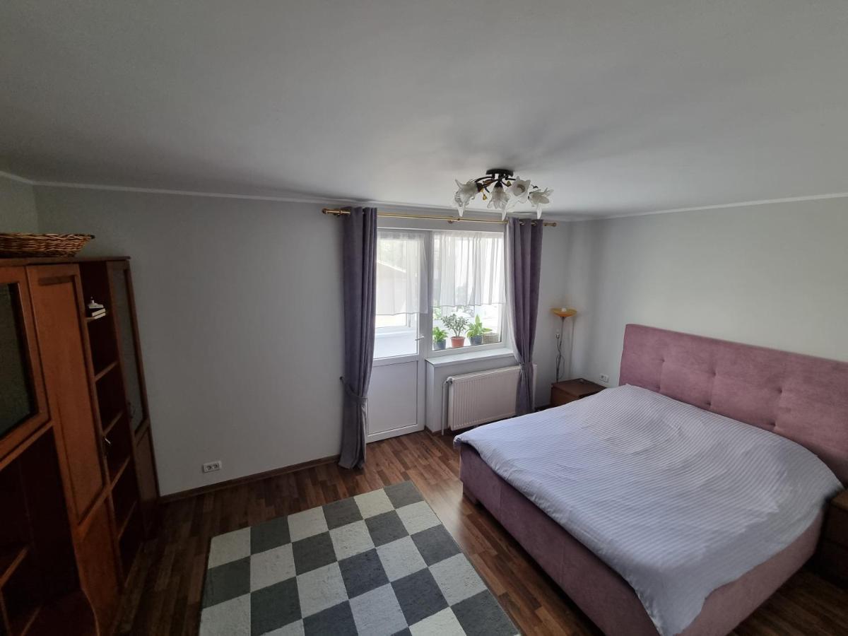 Yla Apartments Piatra Neamţ Esterno foto